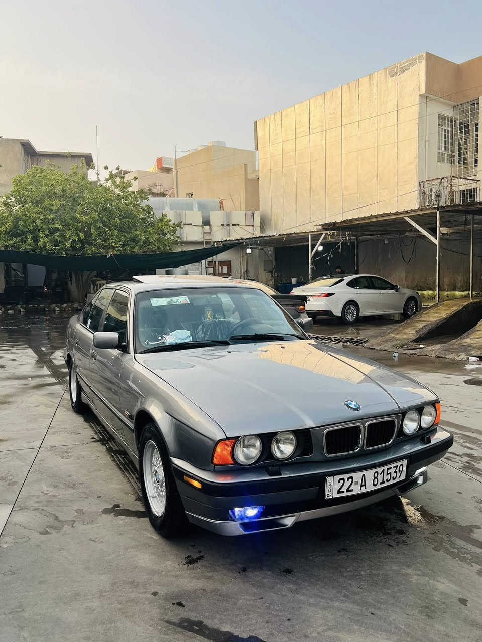 حجم 525 بيلاد كير اتومتيك مسكر كيرومحرك شرط 🚗*********** سعرها 72
موديل 1992 بجم عريض داخل نضيف جلد فورميكا ايرباك 
وكالة بسمي شرط تحويل سيارة جاهز من كل نواحي 
سيارة صبغ عام لون نفطي مكاني كركوك شراي خابر
