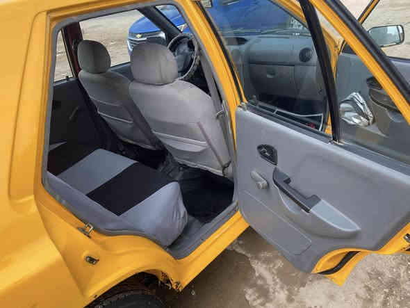 السلام عليكم ورحمة الله وبركاته 
سايبا 2018 مستلمهه استلام شركه مامشتغله تكسي يعني مجرد اروح بيهه وارجع بيهه مصفره هيئه وغرامات تبريد شغال كهربائيات كلهه شغاله شواصي نضيفه مكينه مفتوحه بدلت ولفات وهسه صار بيهه خيط تبخير سياره نضيفه داخلهه كله نضيف السعر 43 وبي مجال قليل حك الجيه 
***********
