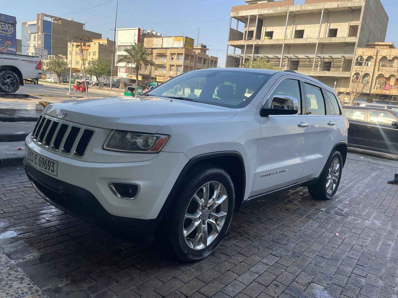 ياالله جيب لاريدوا ٢٠١٥ وارد أمريكي رقم بغداد دولي انكليزي جديد باسمي هزة جديدة كير محرك ٦ سلندر لوك شرط الضمان تبريد صدر منظومة كاملة زنون شرط الضمان داخله جديد حادث سرقة ٥ قطع وراجع مشدود نفسه بدون اي داخل سليمة السعر ٢٤٥ وبيه مجال للاستفسار *********** العنوان بغداد بيع فقط
