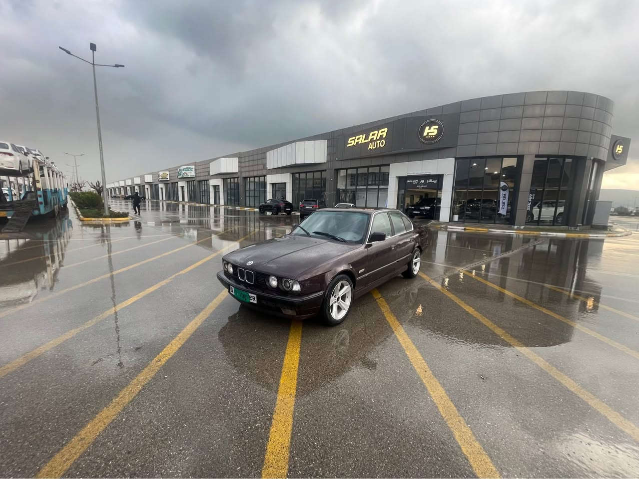 🛫سەرەتابە ناوخوای گەورەو میهرەبان✈️ بەس فرۆشتنە بیئیم مۆدیل 1993ئارم پلاسیک  بەشەرتی ئارم و ئە وەلیات  ومووسووبراوە بەشەرتە گیرتۆماتیک  مە کینە 525کەپس  گیرومەکینەی بەشەرتی دەوەستا  کارە بای گشت گیانی ئیشە کات جوار تایەو ویلی هامانی دوو سایزی لە ژیرە. پیشوودوای دەعمی نیە  پیشوودوای چرکەی تیانیە  یەک چرکەو ١٠٠$دۆلار ببرە هەمووگیانی ئیشەکات  بەپارەی  ئۆپلیک ئە ی فرۆشم  سعری٣١گەلا شوین سلیمانی ژ:***********
*********** السليمانية, العراق
