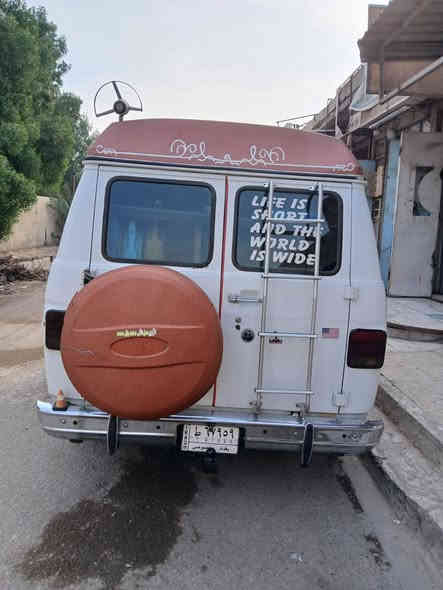 السلام عليكم
شوفر ليت موديل 1988 كير اوتوماتيك محرك مال سلفرادو بيها شلعه وتراي خير من الله السيارة جاهزه من كلشي ومال سفرات و كعدات مال بر وبالعافيه عالياخذها سعرها 52 فقط وسنويتها مشروع وطني ورقمها بغداد ومكانها شارع فلسطين للاتصال  ***********
