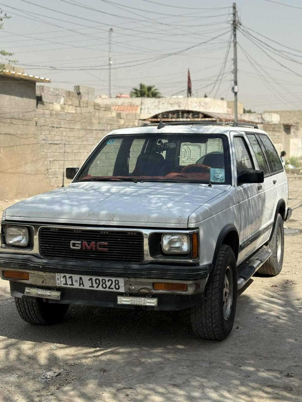 سلام عليكم بلايزر للبيع موديل 92 سيارة كير ومحرك بلادي اوتماتيك رقم بغداد أرقام وسنويا مجددات السعر 35 ورقة سيارة مكفوله من ضربه وصبغ حتى تبريد شغال العنوان واسط العزيزية الاتصال ع رقم الهاتف ***********
