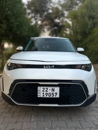 يا الله كيا سول 2023 لون أبيض  حادث سطحي بدون دواخل  محرك 2000 دوش  عد...