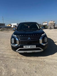 اوتلاندر • ٢٠٢٣ • بدون سلايد