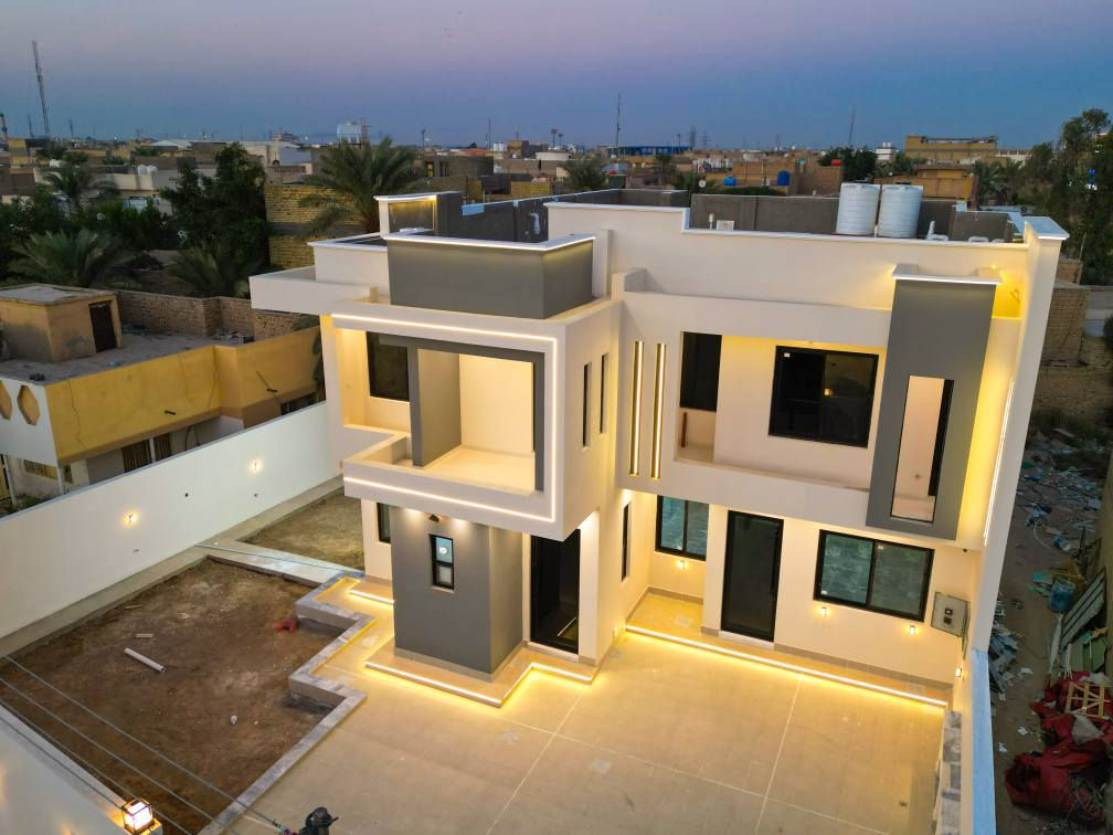 � تم بعون الله إنجاز أعمال الدار السكني وتسليمه بعد استكمال جميع الفقرات الإنشائية والمعمارية
🔹 نُفذت الأعمال وفق المواصفات الهندسية المعتمدة وتعليمات الإشراف الهندسي
🔹 الالتزام الكامل بـ معايير الجودة والسلامة في جميع مراحل التنفيذ
✔️ الأعمال المنجزة:
 • فحص الأعمال الإنشائية والتأكد من سلامتها
 • فحص الأعمال الكهربائية والصحية
 • التأكد من استقامة الأسطح وخلوها من العيوب
 • معالجة جميع الملاحظات الفنية قبل التسليم
⚠️ التشديد على:
 • تجنب الأخطاء التنفيذية
 • عدم وجود أعمال ناقصة أو مخالفة
 • الالتزام بالمخططات والمواصفات
 • ضمان جاهزية الدار للسكن
📌 تم التسليم بعد التأكد من مطابقة الأعمال للمواصفات وبموافقة الإشراف الهندسي
📞 أرقام الهواتف: [م هيثم حازم - ***********]
                           قلعة سكر
                          [عقيل مزهر - ***********]
                          قلعة سكر
                          قضاء الرفاعي  [***********]
#مكتب_الفيض_الهندسي
#إشراف_هندسي_قلعة_سكر
#إشراف_هندسي_الرفاعي
#إشراف_هندسي_النصر
#اشراف_هندسي_الفجر
#تسليم_مفتاح
#شغل_مضبوط_بحقوق_محفوظة
#جربنة_وماراح_تندم
