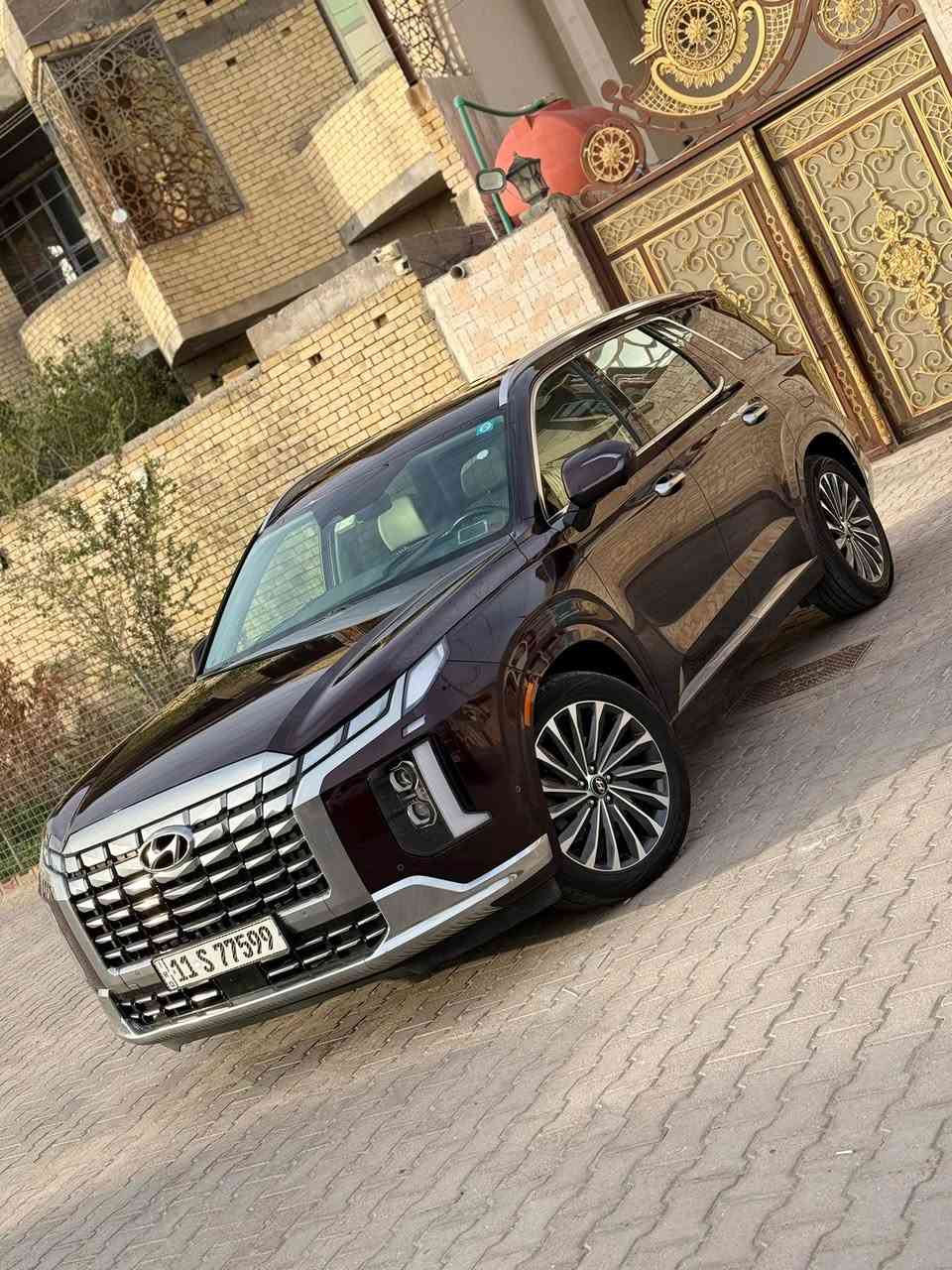هيونداي باليسايد2023 فول مواصفات كاليكرافي تقرير غرق تعمل تسير برغي مامفتوح بيها فقط دعاميه خلفيه بيها صبغ ورصعات خفيفه جدا سياره جديه بمعنى كلمه وشوف عينكم
ماشيه 40 الف كم 
ومعروفه مواصفات الكلكرافي 
***********
سعرها 330
