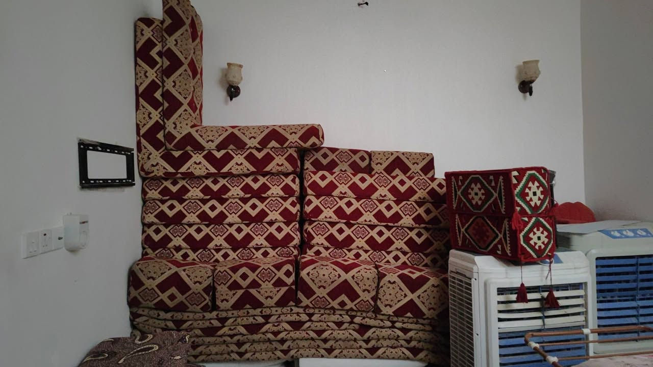 جلسه ديوان 11متر  كامله. ...مع تخم استراحه للبيع


**إذا كنت صاحب هذا الإعلان وتريد حذفه لأي سبب، رجاءا أرسل رسالة إلى الدعم الفني**