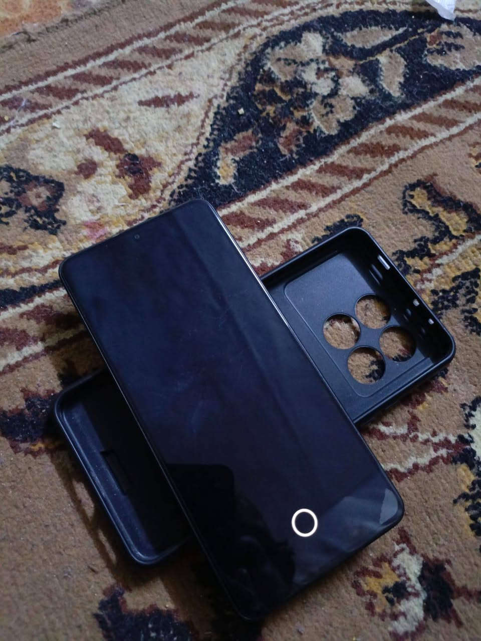 سلام عليكم جهاز بوكو POCO X6 Pro 5G
ذاكره 512مامفتوح 120فريم 250وبي مجال قليل***********
