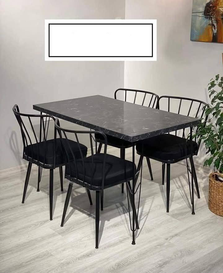 ميز طعام ٤كراسي  طول ١١٠ العرض ٨٠  
#السعر 125 مع التوصيل


**إذا كنت صاحب هذا الإعلان وتريد حذفه لأي سبب، رجاءا أرسل رسالة إلى الدعم الفني**