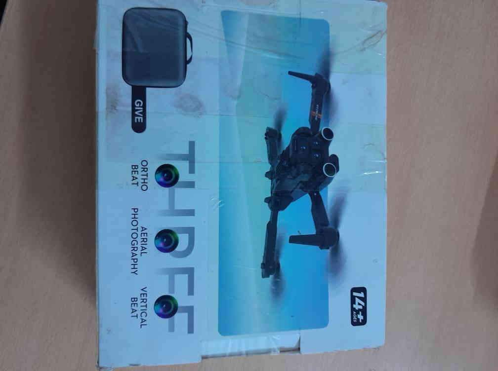 السلام عليكم اخوتي درون عدد ٤ للبيع شلع او بدون مومشكله
جديد وشغالات ونوعيات كلش زينه ومواصفات للاستفسار 
*********** مكاني بغداد
