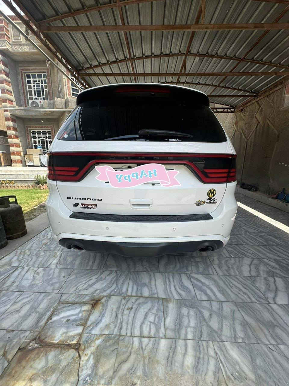 دوج دورنكو موديل 2022
فئة سيارة  (  R/T.  (TOW N  GO  

محرك V8. 5.700. 

السياره رقم أربيل انكليزي

كزوزت SRT.صوته.

فجوج بريمبو اصلي امامي 6 بستم امامي وخلفي 4بستم. 

اكسل SRT.  ويل 20 انج SRT صدر مالته كله SRT. دفيوزر SRT. لحية أمامي SRT 

 دبلات. كهربائي اصفر  SRT وسياره كله تزويد مالته بلادي مل شركة

الـمـواصـفـات فول 1/1

‏‎*شاشه كبيره  ابل كار بلي تحكم في ايعازات

 سياره كشنات خلفيه مع شاشات

‏‎*صندوق كهرباء 

*فور ويل درايف 

*تبريد قطعتين 

‏‎*  رادار جانبي

‏‎* كشنات كهرباء منفصل Vib  

‏‎*رادار خلفي

*رادار أمامي 

‏‎*مثبت سرعه

‏‎*خزن ميموري في كشنات

‏‎*كشنات تدفه 

‏‎*كشنات تبريد

‏‎*كشنات جلد كنتاره اسود بلادي مل شركة. حضن

‏‎*نضام eco

‏‎*ستيرن كهرباء 

‏‎*ستيرن تدفه

*شفتات ستيرن

‏‎* سستم صوت متكامل  Harman /Kardon

‏‎*نظام تزحلق. 

*نظام قطر 

‏‎*هوك خلفي كهرباء

‏‎*شاشه دجتل 

‏‎*واي فاي داخل سيارة

‏‎*لايت زنون متحرك مع الاستيرن  + اشارة ليد +بلاجكتور. 

‏‎*اكامره خلفيه دواره معه استيرن 

‏‎*جام اوتو 

‏‎*حساسات خلفي و امامي 

‏‎*انضمت قيادة SPORT. TRACK. SNOW. TOW

‏‎*واشاير بل مري 

*نظام النقطة العمية 

*شحن لاسلكي 

وبعد هواي مواصفات مااكدر اعددهن ..سعر 38000

تخم تاير برلي جديد ستوني شديته...***********..
