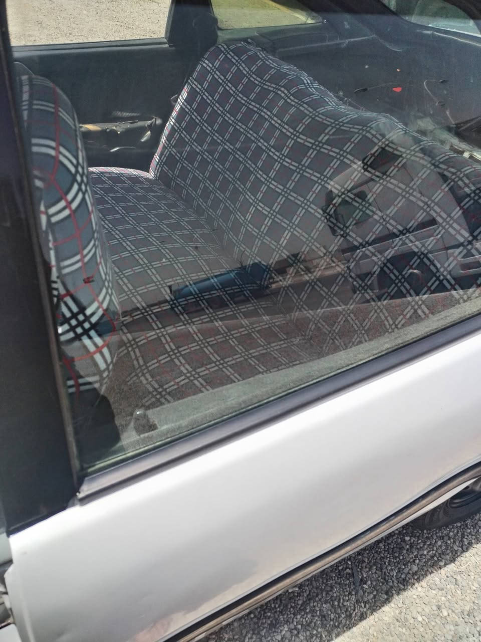 السلام عليكم للبيع سياره اوبل فكتره موديل 93محرك 2000تخم تاير صدر جديد امامي وخلفي رقم ألماني سياره مكفوله  ***********
السعر 22  مقفوله
