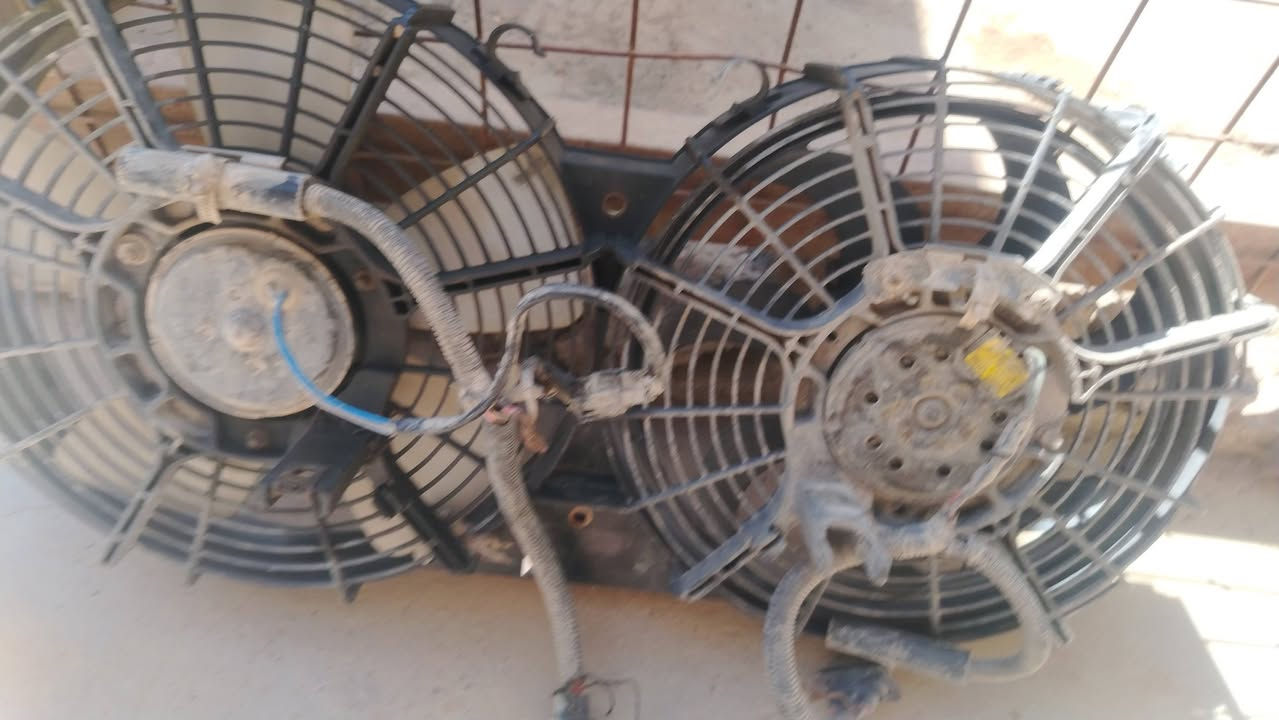 السلام عليكم
عندي مراوح مال جنبي اج تو  
بسعر مناسب 
الهاتف.. اثير.. ***********
كورك.. ***********
