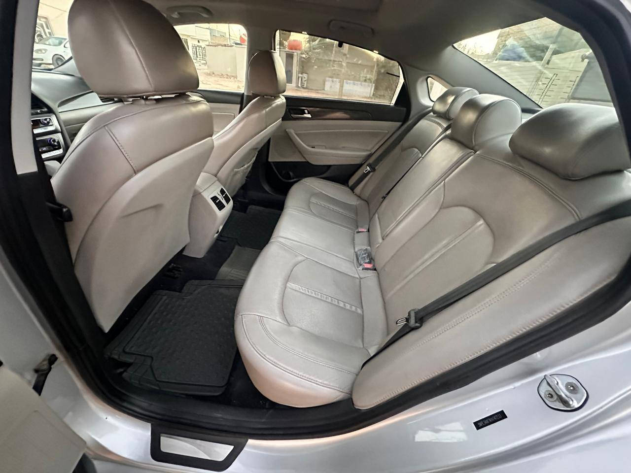 سوناتا للبيع رقم بغداد مديل  ٢٠١٩ مشروع وطني تحويل ثاني يوم السياره جديده فول واحد على واحد محرك ٢٤٠٠ فول مواصفات فقط قطعتين تبديل بدون دواخل بنيد وجاملغ الأمامي تجي وشوف السياره صلوات على محمد وآل محمد احله من الصوره.السعر ١٦٥ اوبيها مجال لطيبين تلفون مكان النجف قرب مطار النجف باب الدخول                   ***********
