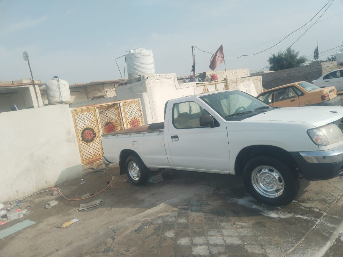 سلام عليكم بيكم نيسان تك موديل 2002 البدي 5حلقه   رقم بغداد الماني مكفوله من الكص ونقل مكينه 2400كير عادي كفاله تم تاير حداده جديده كهربايات كلها شغاله السعر 50 مكاني بصره ***********
