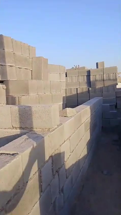 سلام عليكم  اخوان 
٣ منازل مساحه ١٣٥ م  قيد النشاء 
تستلم كامل مفتاح جاهز من كلشي 
بلجزيره شارع الفيروزه 
اصولاياته. كامله طابوه زراي بسم عراقي 
تستلم عقد ونسخه من الطابو
سعر خاص وبخدمت المشتري
للستفسار ***********. 
وتساب***********

