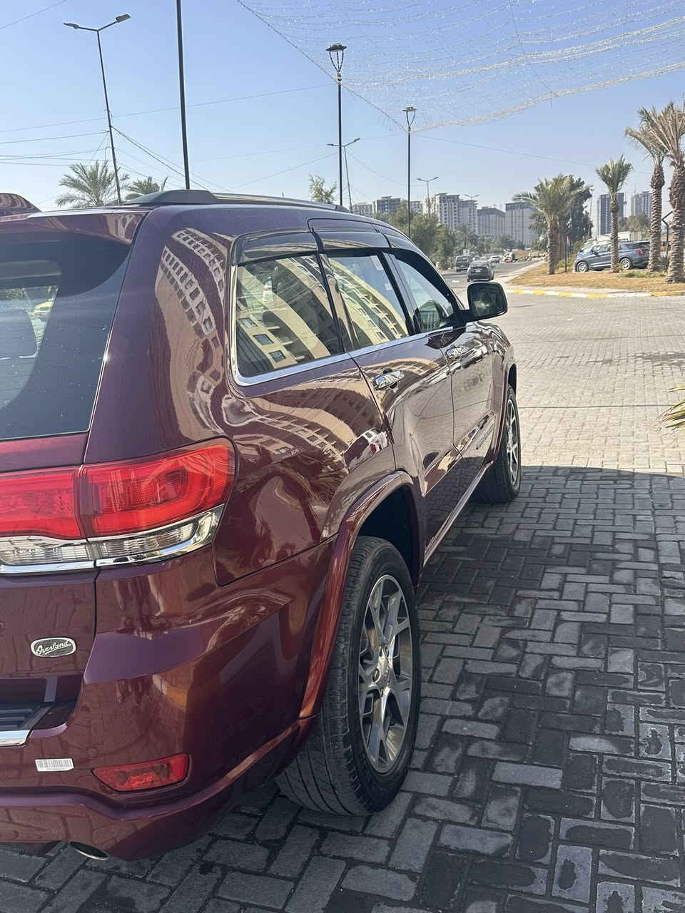 للبيع فقط   السعر  $ 27 ⚠️( 270 )
المركبة    :  جيب گراند شيروكي 
موديل   : 2019
الفئة     : اوڤر لاند 
الرقم     : بغداد 
المركبة :    خليجية ✅✅
المواصفات :
✅محرك 3600 ( 6 سلندر )+ الگير 🔱 مكفولات 
✅اللون ماروني ( احمر غير محدد ) 
✅حساسات امامية 
✅شاشة كبيرة 
✅استيرن كهرباء 
✅داخل جلد  
✅كامرة خلفية دوارة 
✅نقطة عمياء
✅جگات خلفية وامامية  
✅بصمة و تشغيل عن بعد
✅الجنطة كهرباء
✅مقاعد امامية كهرباء 
✅حساس خلفي + رادارات 
✅فتحة سقف بانوراما
  ⚠️⚠️⚠️السيارة بدون حادث 
فقط بعض الملاحضات 
مرفقة بالصور 
بدون صبغ 
الاستفسار على الرقم    *********** 
العنوان  بغداد  حي الجهاد
