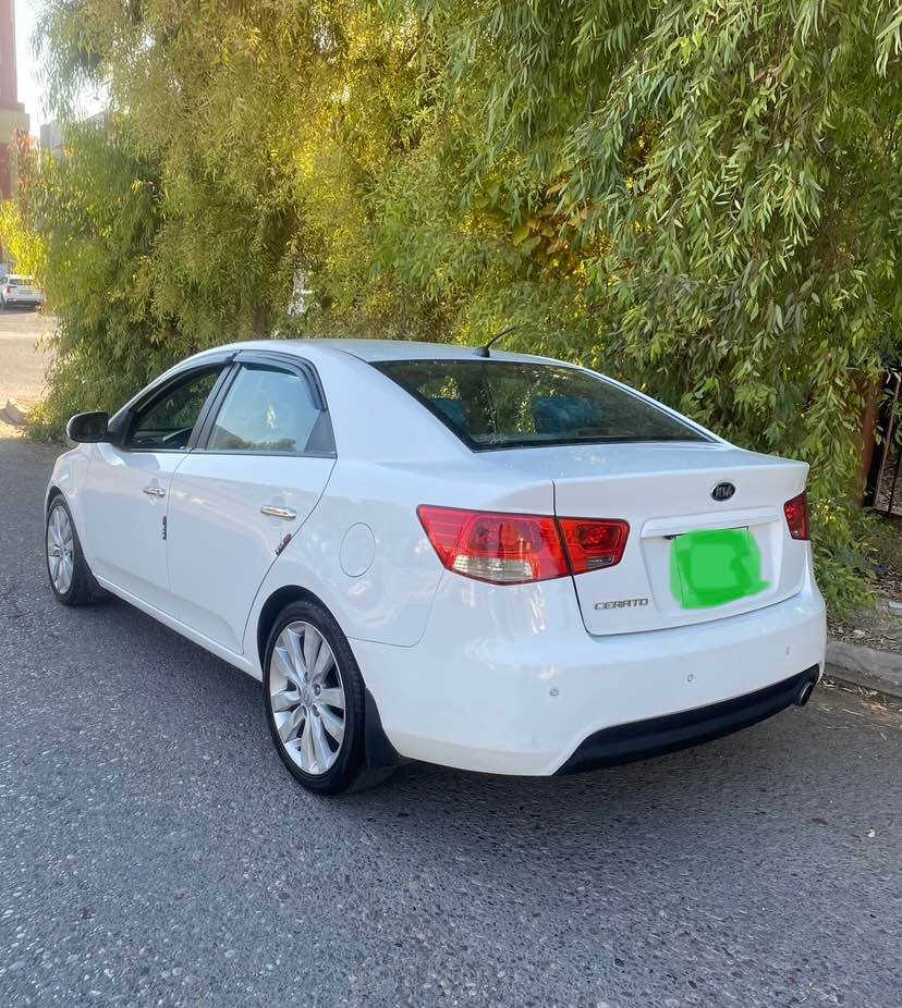 كيا سيراتو ٢٠١٣ خليجي بدون دعم وصبغ وبدون تعديل السيارة وضع شركة مواصفات شفتات ستسرن مرايات شفط واشاير بلمري وتحكمات استيرن جهتين وحساسات شركة كير ومحرك تبريد شرط  ***********.  *********** دهوك, العراق
