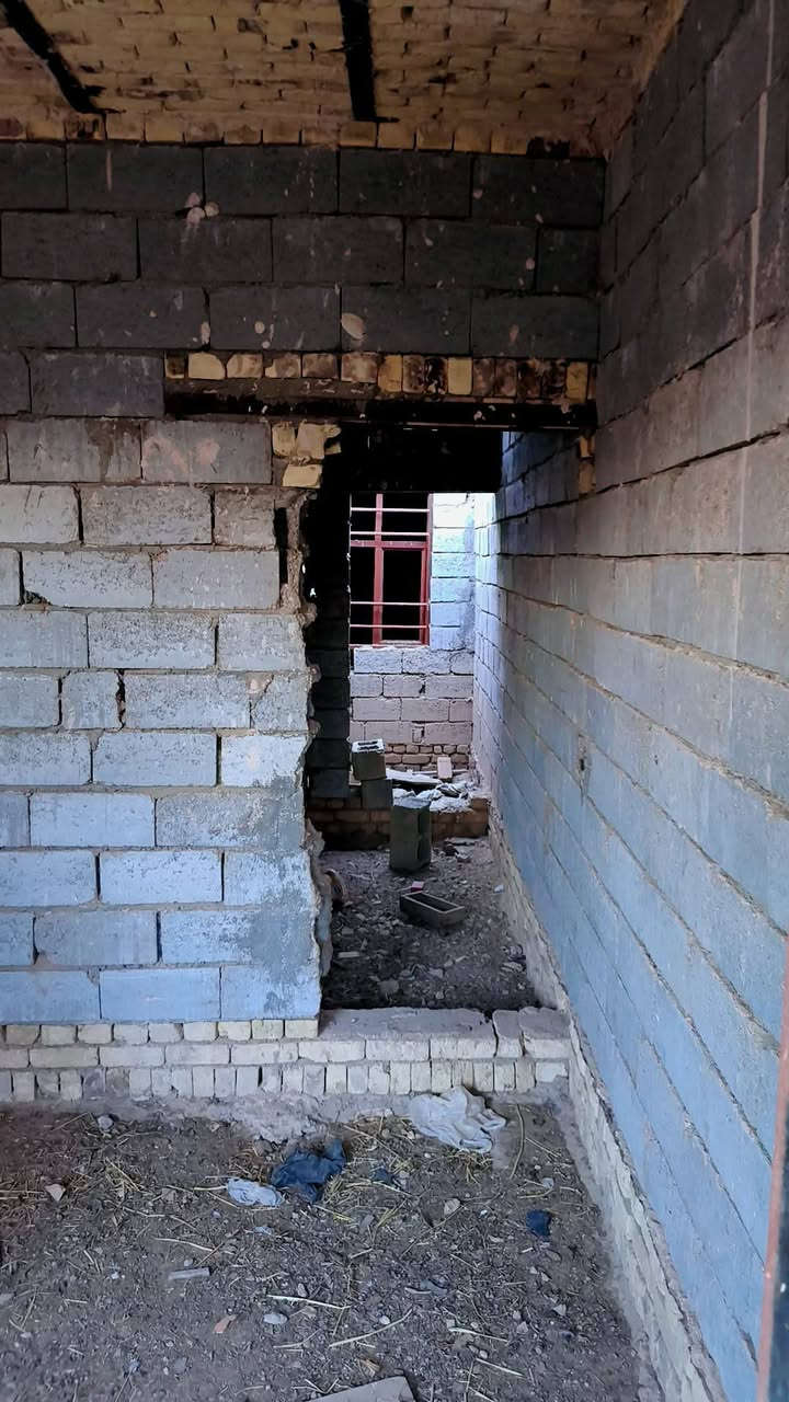 بيت مساحه 100 حي المهندسين خلف لمنتزه  وجه 5 ونزال 20 سعر 10 ملاين ‏‪***********‬‏
