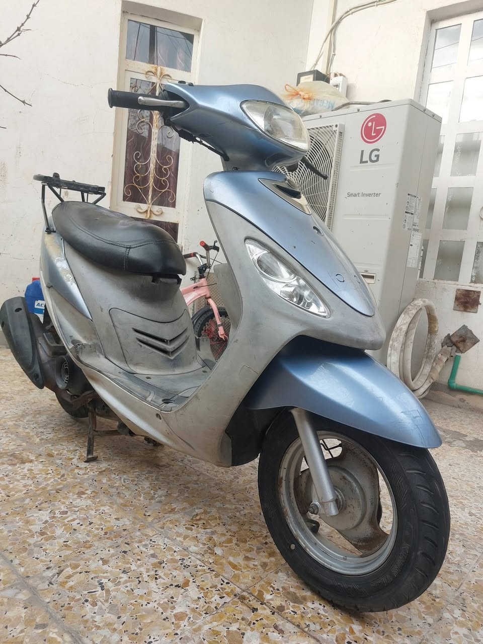 ماكس قجمه طالعه من حاوية صارله شهر كامله من كلشي مكفوله كفاله عامة دراجه شلعه ومعدل خير من الله الشراي يتواصل خاص  مكاني  بصره رقمي ***********
