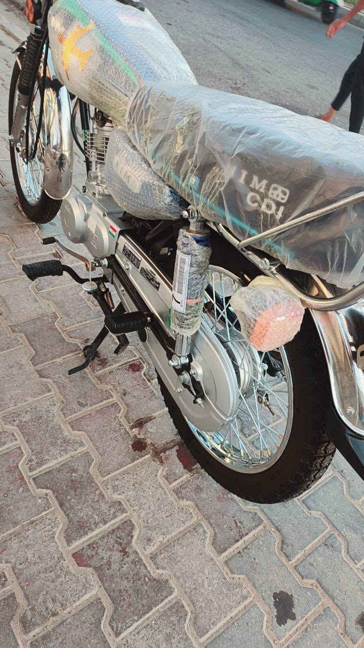 سلام عليكم دراجه اربعه كير
مديل 27 أول تبديله مال دهن لها
كهربائيات كلها شغاله ومكفوله كفاله عامه 
السعر 750 وبيها مجال بسيط العنوان كربلاء
الرقم ***********
