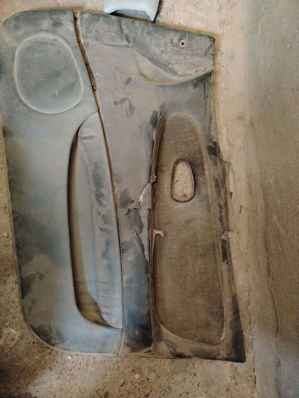 دواخل براتون للبيع يدات وجكمجه بقيه الصور وبطاين كلها نضاف  مال تفصيخ شتريد بس اتصل ***********
