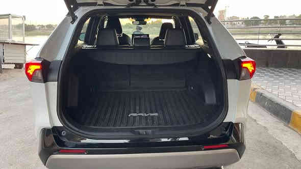 Toyota RAV4 XSE Hybrid 2023
🚗. السيارة ماشية 35800 mi
📍. حادث السيارة البجم مفصخ باميركا صبغ جاملغات امامية ودعامية وتبديل بنيد اصلي مطابق نفس اللون بارد باب خلفي عكس السائق ١٠ سم وخشم الشاصي جه السائق ٥ سم فقط .
📍. مواصفات السيارة معروفه 5 راكب دفع رباعي تبريد قطعتين كشنات وستيرن تدفئة فتحة سقف كشنات الامامية كهرباء تحكم بالمري بجم فول زينون رادارات ٤ اتجاهات السيارة سقف اسود كشنات جلد هاند بريك بصمة حجم الويل 18 
💥 . السيارة كل الايرباكات سليمة 💯
📍.عنوان السيارة بغداد الاعظميه
واتساب 
***********
