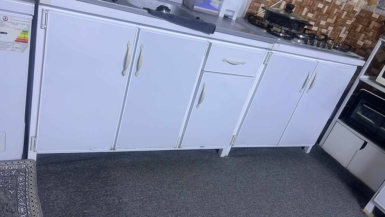 کەوانەری ئەلمیێوم  خاوێن جوان بو فرشتن 
٢ مەتر کەوەنتەر و 
٢.٢٠ مەغسەل مەرمەرە 
وقاعیدەی تەباخ

نرخی 250 هەزار 

شوین هەولیر شاویس


**إذا كنت صاحب هذا الإعلان وتريد حذفه لأي سبب، رجاءا أرسل رسالة إلى الدعم الفني**