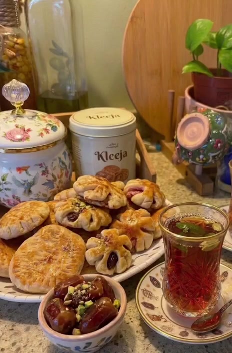 تتوفر كليجه حاره وهشه ويتوفر كيك الحجز على الخاص


**إذا كنت صاحب هذا الإعلان وتريد حذفه لأي سبب، رجاءا أرسل رسالة إلى الدعم الفني**