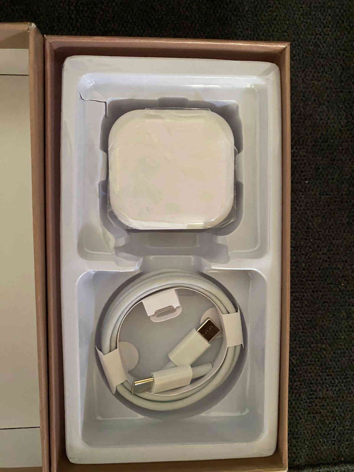 السلام عليكم 
عندي هاي غراض للبيع 
مكاني موصل ايسر 
***********
