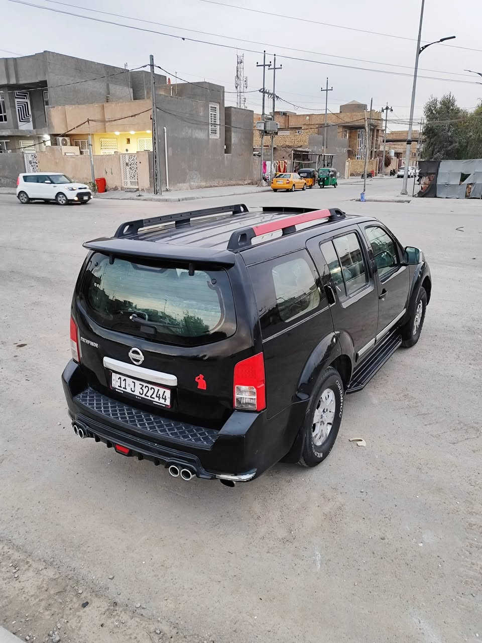 السلام عليكم  السعر 78 بيها مجال شي بسيط .
نسيان بافندر 2008 
كير ومكينه كفاله حداديه امامي خلفي هزه جديده خير من الله تبريد تدفى تخم تاير جديد باتري جديد السياره جاهزه الحمد الله مكفوله من الحادث رقم بغداد الدولي 
***********
