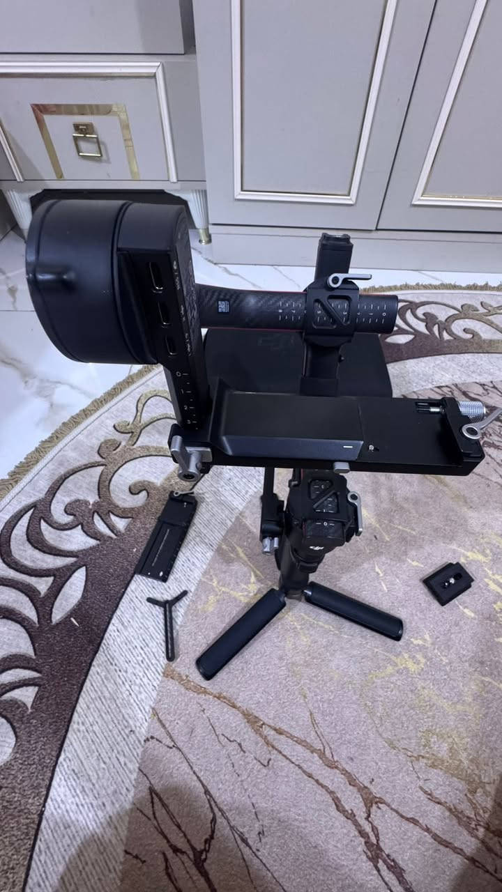 RS3لبرو كوبو نضافه95/100ستعمال يومين بس ولله سعر900 بيه مجال قليل مستعجل  رقم ***********
