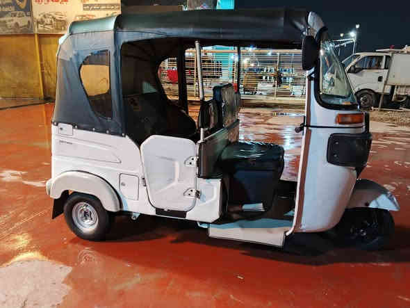 اسلام عليكم للبيع تكتك موديل 22
رقم انكليزي بسمي تحويل مباشر 
تكتك جاهزه من كلشي معمر دوس فقط 
مكان بغداد فلكت حي النصر 
السعر 7800بيهى مجال
رقم ***********
