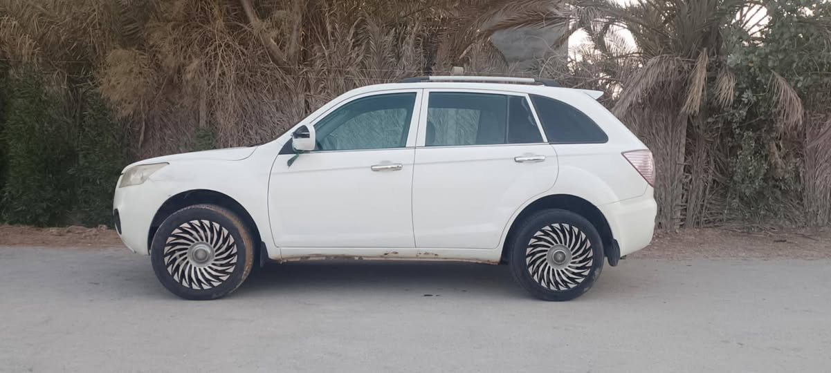 ياالله ليفان X60
موديل 15
واسط الكوت 
السعر 55
الاتصال 
***********
