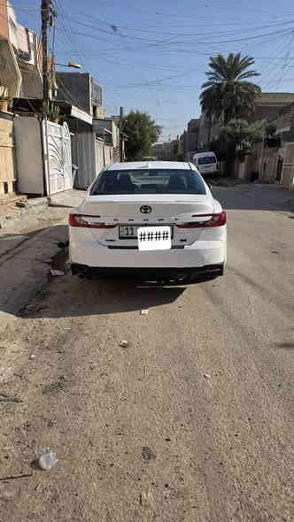 السلام عليكم
__كامري 2025 للبيع 
__بلاك ادشن مواصفات SE
السيارة تعتبر كلين كما موضح في الصور 
السيارة كاملة برغة ما بيها نقص 
بدون قطرة صبغ بلادية علا وظع الشركة حتة تايراتهة مال الشركة بعدهن دعاميتهة البلادية جاية وياهة 

_____مواصفات السيارة 
،،،، بصمة ابواب وترحيب
،،،،كشنات جلد 
،،،،تدفئة بلكشنات 
،،،،كشنات كهرباء 
،،،،تدفئة تبريد ستيرن 
،،،،تدفئة تبريد مناخ منفصل 
،،،،رادار امامي وخلفي 
،،،،رادارات جانبية ونقط عمياء 
،،،،توقف ذاتي لمارة 
،،،،المرئاة الداخلية تظليل اوتماتيكس 
،،،،تحديد مسار ومثبت السرعة 
،،،،مانع تصادم امامي خلفي 
،،،،فول تحكم ستيرن 
،،،،اشاير بلمري 
،،،،لايت LED + لايت ظباب 
،،،،ويل كب رياظي بلاك ادشن 
وبعد بيها هواي مواصفات معروفة مواصفات ال SE

عنوان السيارة بغداد الشعب فلكة صباح الخياط 
  رقم الهاتف ***********
