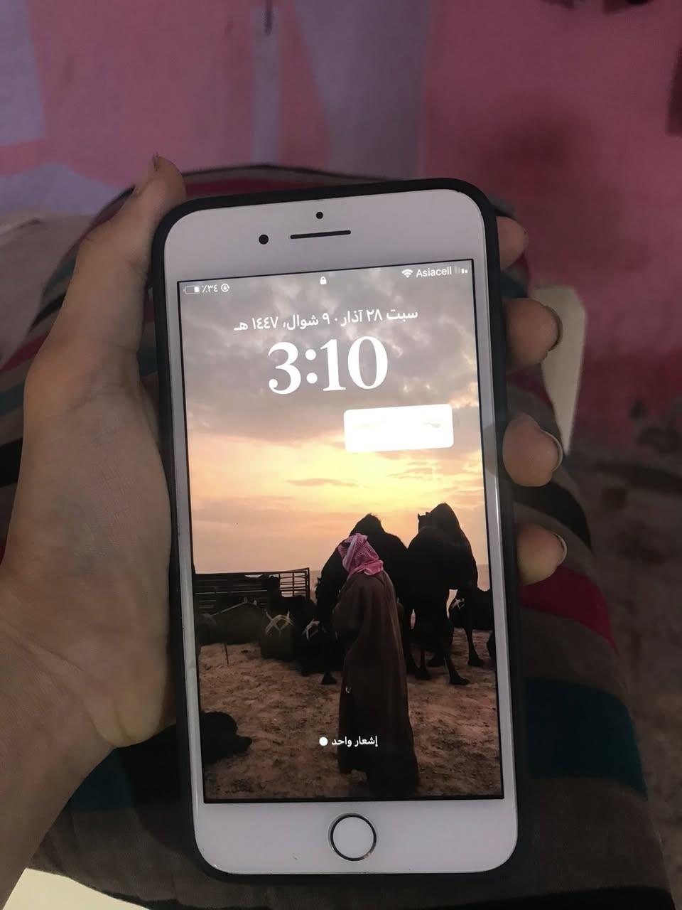 السلام عليكم ايفون 8 plus جهاز كلش نضيف ما مبدل بي اي شي بطاريه ٧٦ للتواصل ***********
