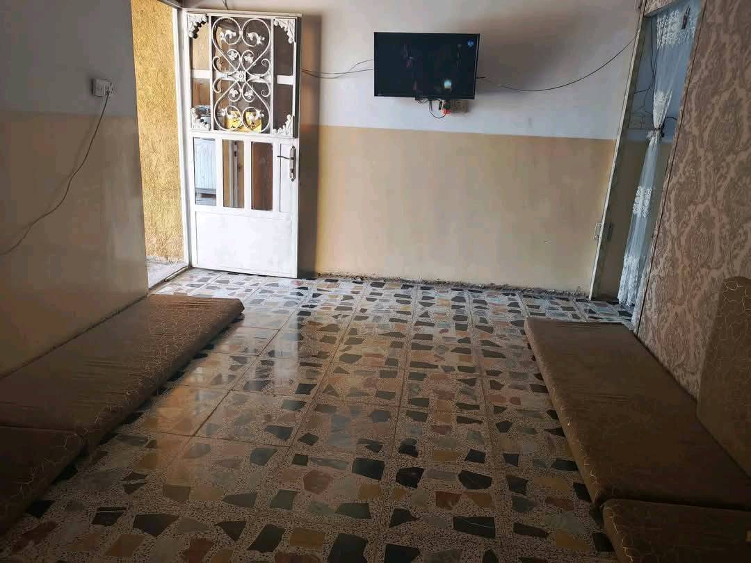 بيت للبيع مساحة 100متر مربع  قاط واحد  زراعي
الموقع بغداد العبيدي 

اي تفاصيل اتصل على الرقم  ***********