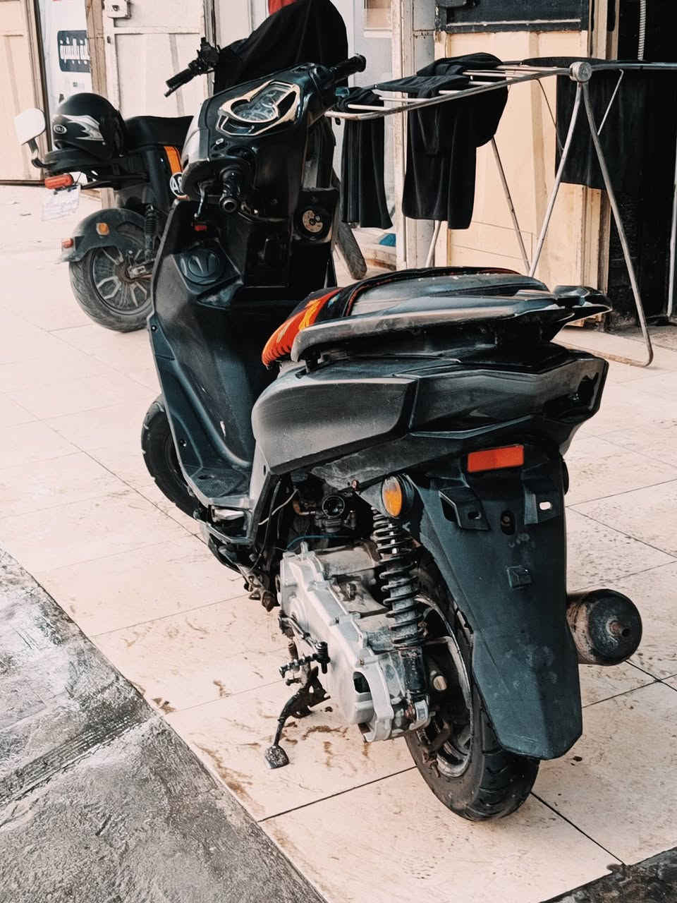 السلام عليكم دراجه للبيع او الماوس حسب القناعه سكنس لد الدراجه نضيفه كلش بس اتخليله كفرات مكينه ما مفتوحه بيه قبق هندر جديد أو ماكنيت جديد أو مكثف جديد للأستفسار أكثر الأتصال على هاذا الرقم***********واتساب موجود
