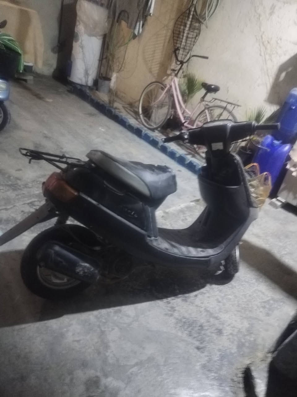 سلام عليكم دراجه لبيع بطه دراجه حلوه محرك حلو هنره واحد تشتغل كهربائيات بس بتري دراجه مال شغل توديك وجيبك سعر 150 وبيها مجال قليل *********** شاصي مكفوله
