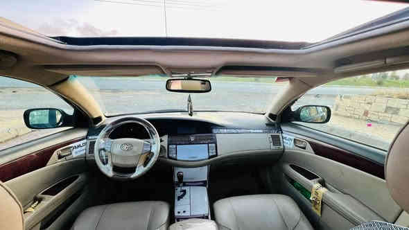 ئەڤەلۆن موس  موس ٢٠١٠
کوشن جڵدو هیتەر و سڵاید سەیارەکە کامل جایز کراوە چوار تایەی لۆکی بۆ بەسراوە ڕۆنی گێڕ و مەکینەی تازە گۆڕدراوە ئاوێنە هیتەرە حاسەی پێش و دوا 
سەیارەکە دەعم و لێدرا و زەربەی پێوە نیە بەشەرتی فیتەر 
٧٤$ مەجالێکی برایانە
***********
