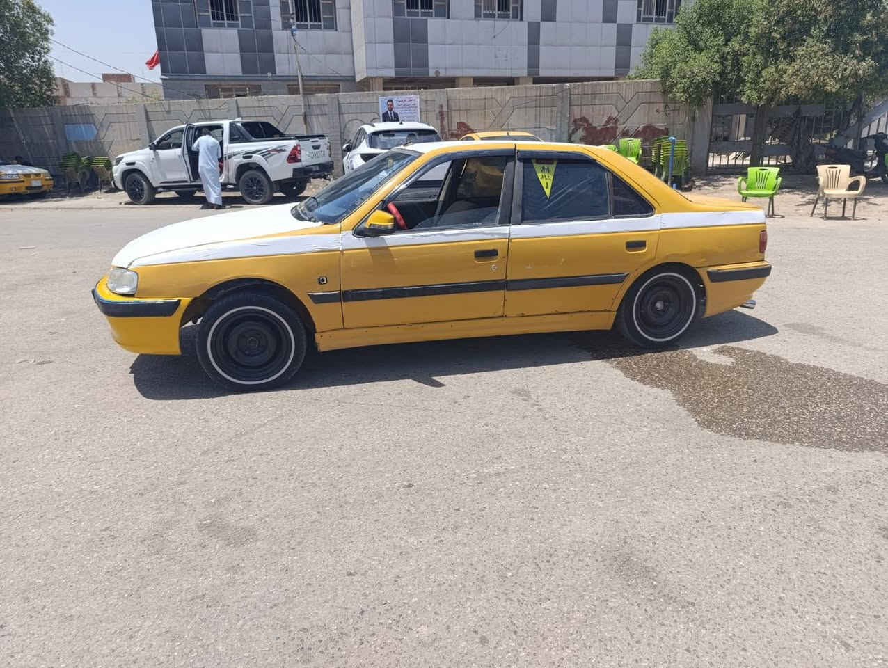للبيع بيجو بارص موديل 2015 رقم قادسيه تحويل مباشر سياره جاهزه كير مكينه حداديه تخم تاير خير من الله مكان سياره حله حي الامام السعر(  23 ) ورقه الاتصال ***********
