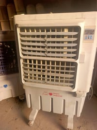 2كمفيرات  سعر الوحده 85  ثنينهن ب165  للاستفسار 07830187755