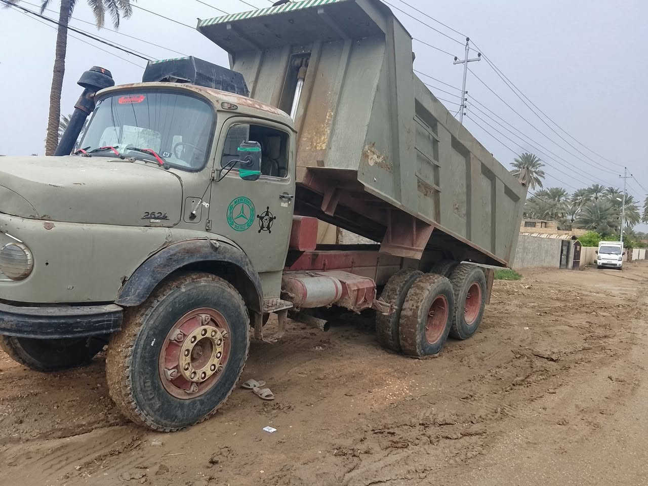 سلام عليكم البيع أقجم مرسيدس قلاب سكس ميلر موديل 79رقم نينوى النكليزي تحويل ثاني يوم محرك 55كير 29مجموعه ام الغوه سياره مال جناي تايرات نص عمر قماره شوف عينك كير كسل كفاله مكاني بابل الاستفسار نتصل ***********
