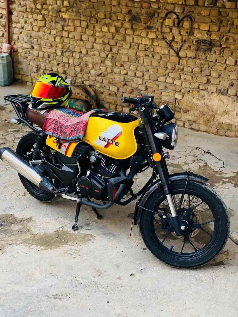 سلام عليكم درجه دايون للبيع لايتي كفالة عامه دراجة زيرو خير من الله كهربائيات كله  مؤديل23 اوراق اسكنر سعر1300بيه مجال الشراي نتصل وبيك خير ودلل ***********
