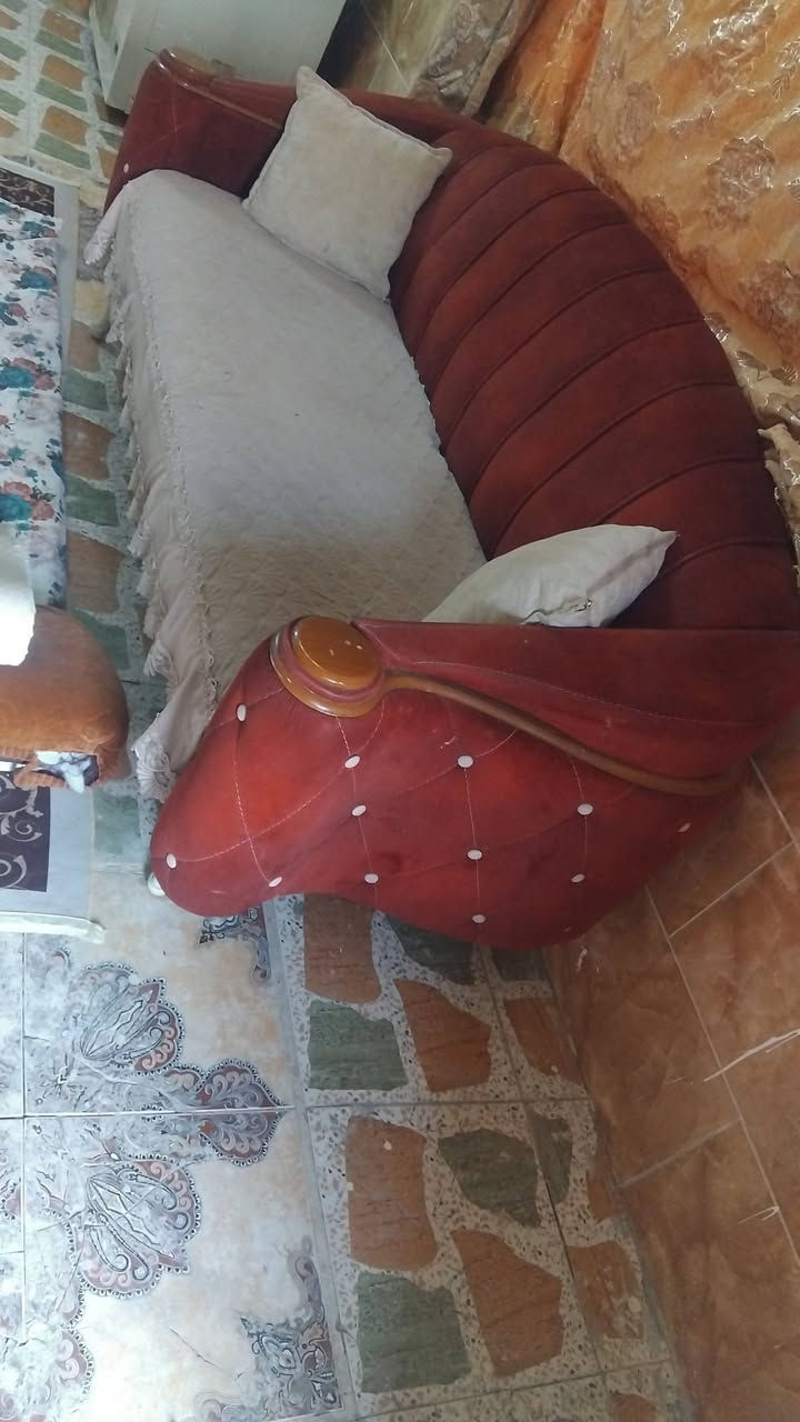 غراض للبيع بسعر مناسب ***********
