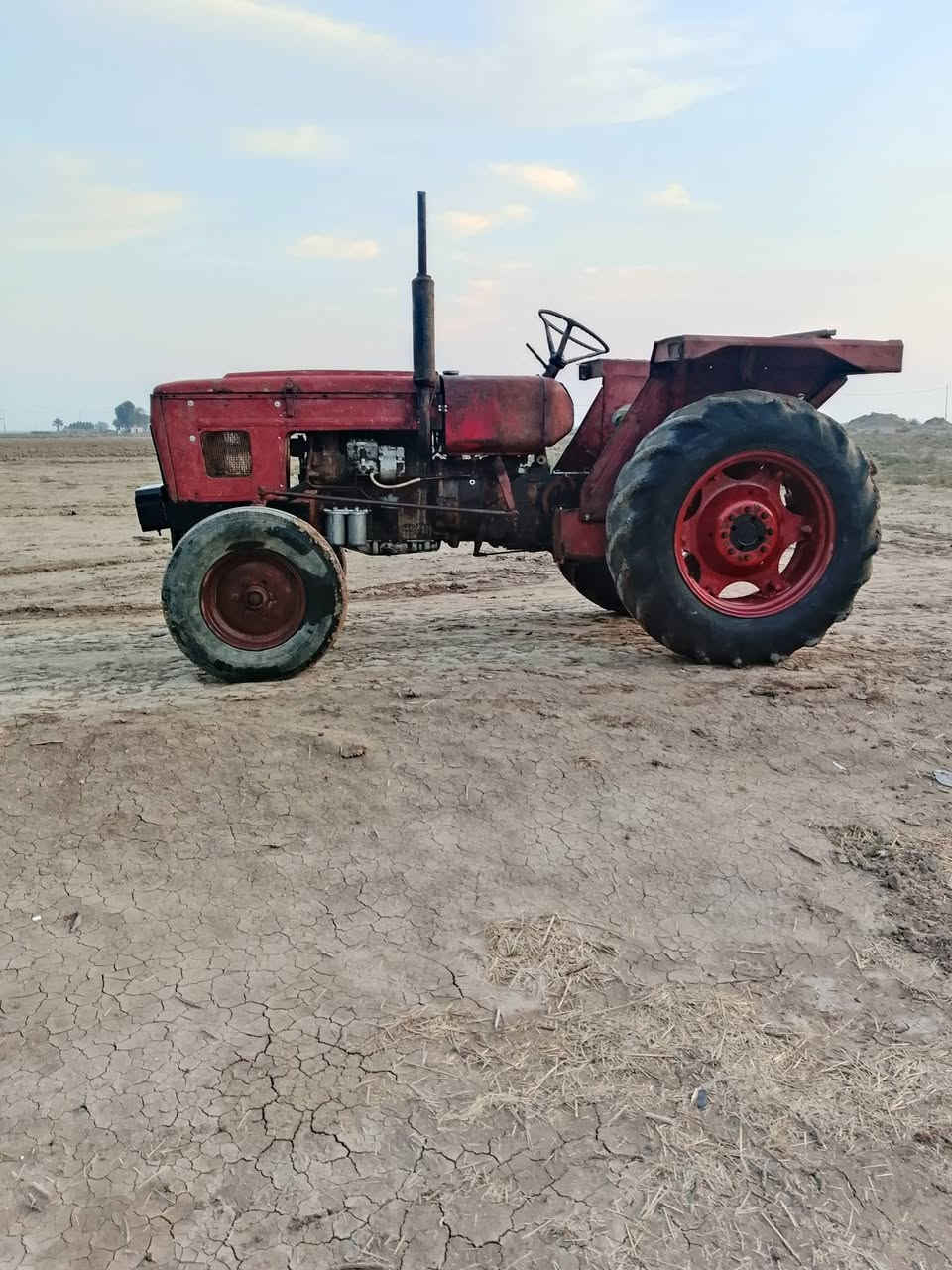 السلام عليكم مكينه عنتر البيع موديل 87مكفوله كفاله عامه محرك جديد كير هودرليك بريك ريتر جديده مقدم نضيف مكينه جاهزه العمل السعر 2500بيهى مجال العنوان بابل رقم الهاتف ‏‪***********‬‏بيع مستعجل
