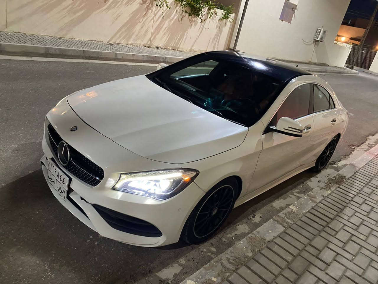 سيارتي للبيع حبايب اللي يحب يتواصل ويايه
السلام عليكم 🇩🇪🇩🇪🇩🇪

mercedes _ benz 
‏Cla 250  ابيض ارغب حجم بهذا النوع 

فول مواصفات

موديل 2017 كت AMG 

حجم المحرك ٢٠٠٠ يعني ٤ سلندر بانزين توربو 🚀🚀🚀🚀

السياره تقريرها صبغ نص البنيد فقط بدون اي ايرباك 

🛑 كتات amg 
🛑 داخل احمر مميز رياضي
🛑 وياله amg 
🛑شاشه كبيره 
🛑 اناره داخليه متعدده 
🛑 رادار امامي وجانبي 
🛑 مثبت سرعة cruise
🛑 بصمه 
🛑 اوتو ستوب اوتو هولد
🛑 شفتات سترين  
🛑 اناره داخليه ١٣ لون 
🛑 سستم صوت مميز  harman
🛑 حساسات 
🛑 كشنات هيتر 
🛑 كشنات خزن ميموري 

عداد المسافات  94 الف ميل

سياره بدون اي نقص  صفر عطل يعني ماتحتاج اي مصرف
مكانها  (( نجف )) 

مكينه و كير كله بدون اي عيب سيرفس كامل

و بالعافية على اللي ياخذهه 🙏

الي يريدهه يتواصل و يدلل

موجود 
Face : Yassir hayder alathari
insta : Yassirhayder

و كذلك واتس اب على الاسيا فقط
و موجود عند الاتصال على الارقام   : 
***********
***********

.....
