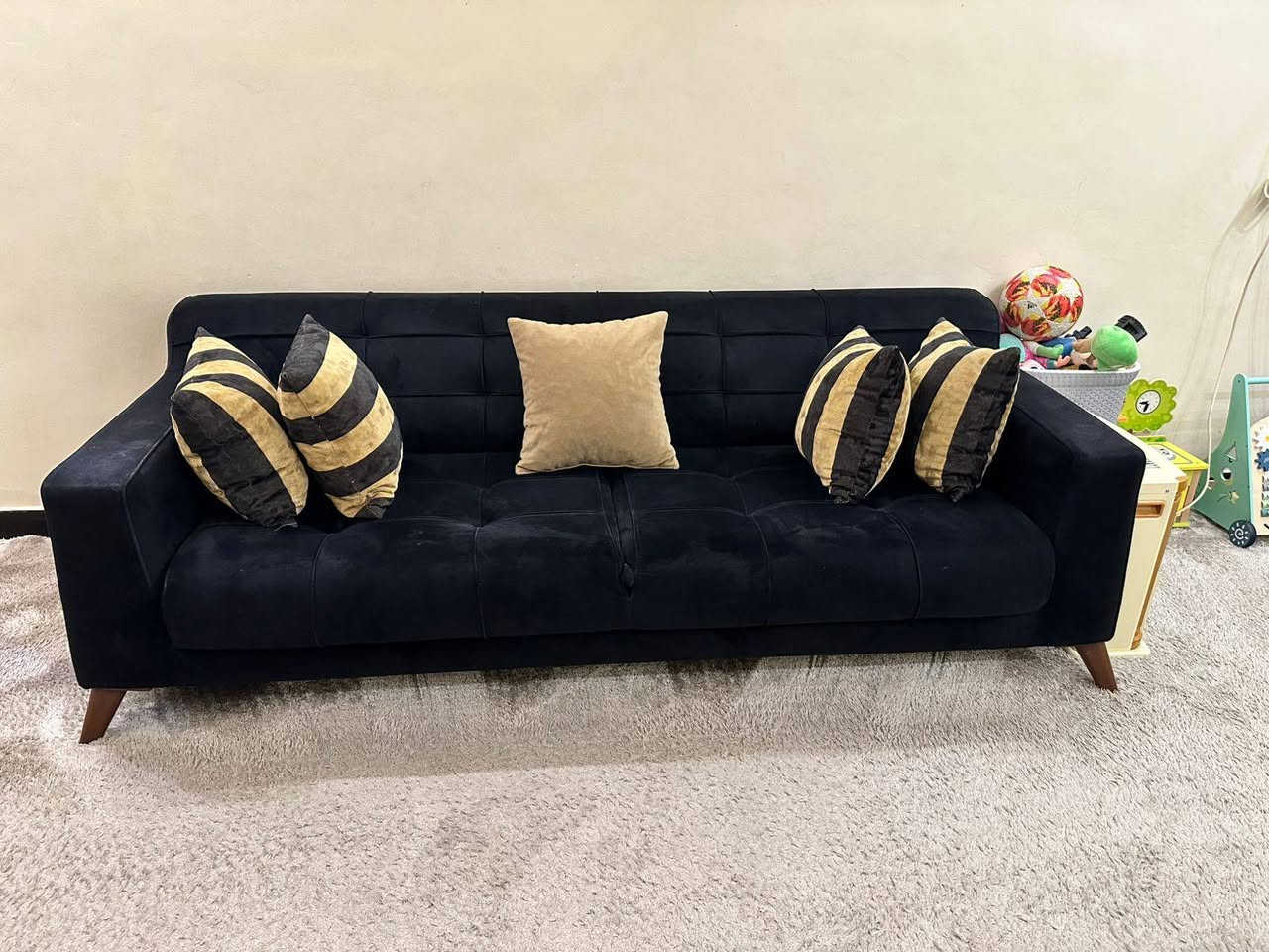 سلام عليكم عيني تخم كامل 4 قطع استعمال بصيط عنوان مناوي باشه سعره 500 بي مجال قليل


**إذا كنت صاحب هذا الإعلان وتريد حذفه لأي سبب، رجاءا أرسل رسالة إلى الدعم الفني**