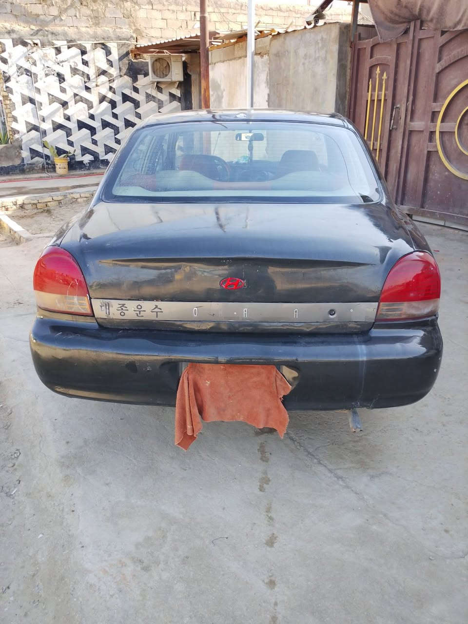 سوناتا موديل 2000 محرك بلادي كير عادي السعر 30 بيه مجال الرقم ***********
