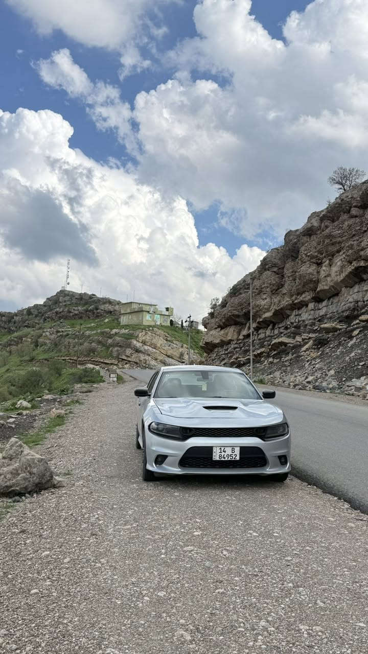 جارجر sxt 2023 سلڤر
مواصفات sxt معروفة

رقم بصرة

ماشية 78 الف كم 

شاشة جبيرة 

ضرر بسيط جاملق الايسر بدون تصليح 

وتعديل لغد 

جاملق ايمن خالع 

تحديث كت كامل (بنيد ودعاميات) 

ايرباگ درگة ودشبول 

السعر  220 وبيها مجال

الرقم: ***********
